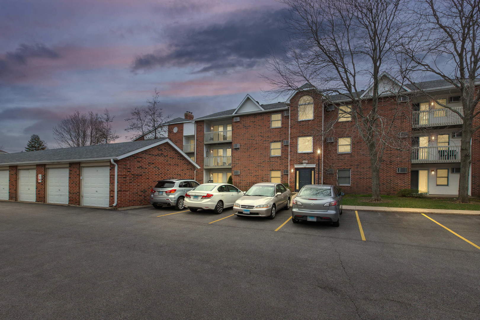 Property Photo:  1352 Cunat Court 3B  IL 60156 