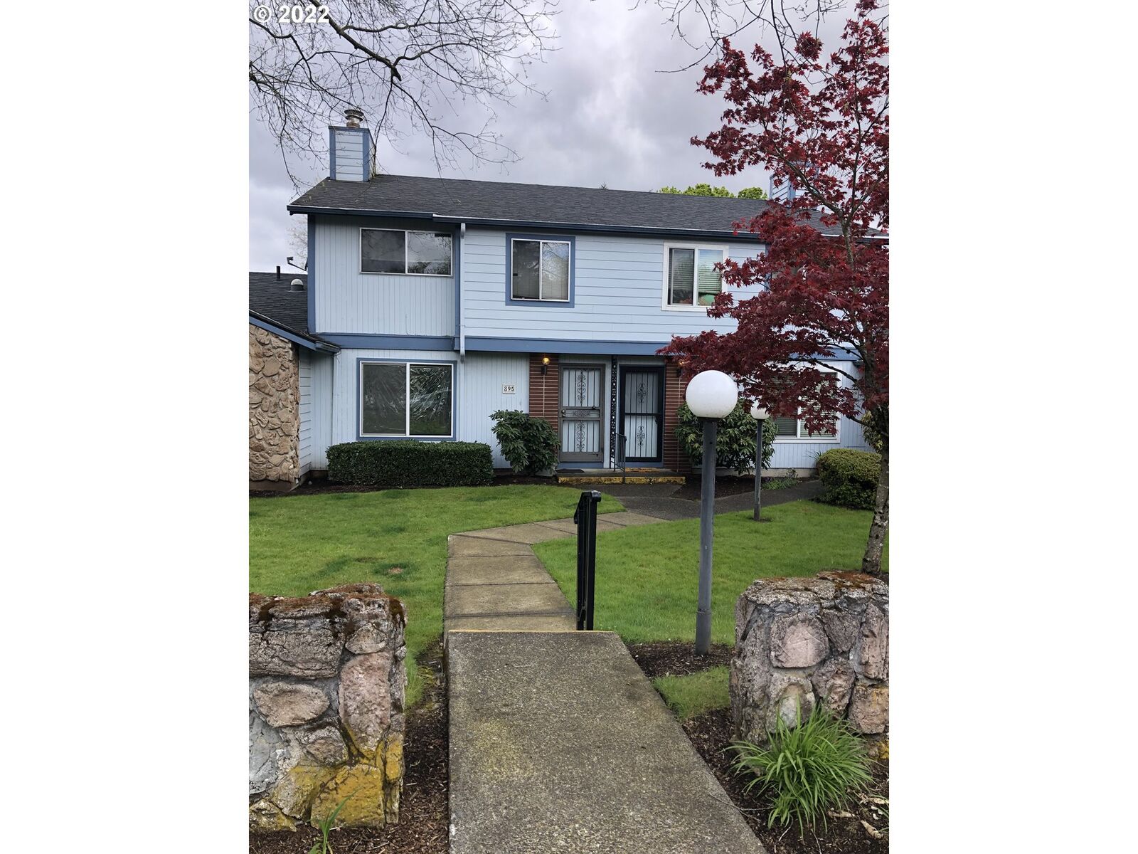Property Photo: 895 NE 90th Ave OR 97220