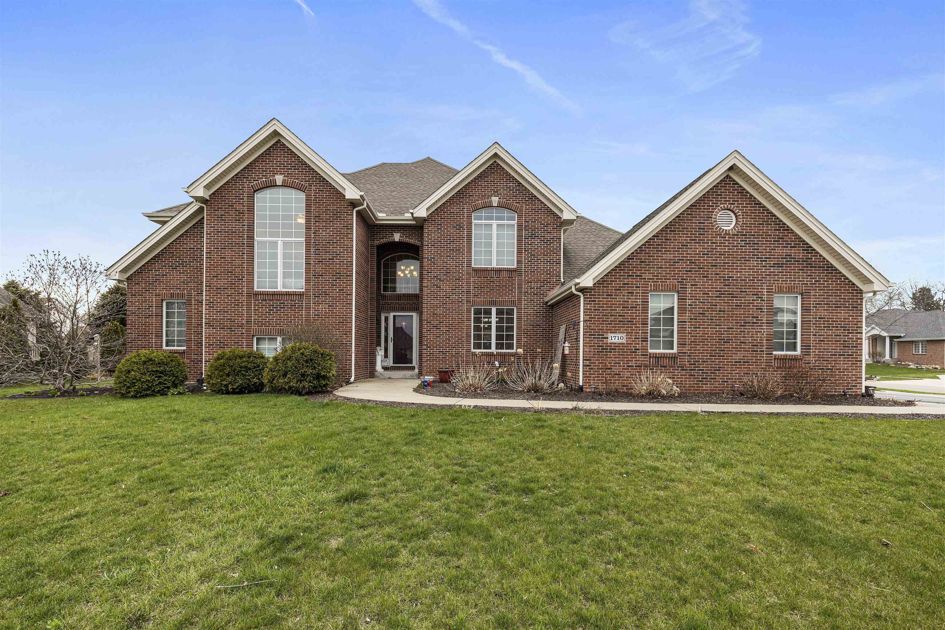 Property Photo:  1710 Divine Drive  IL 61107 