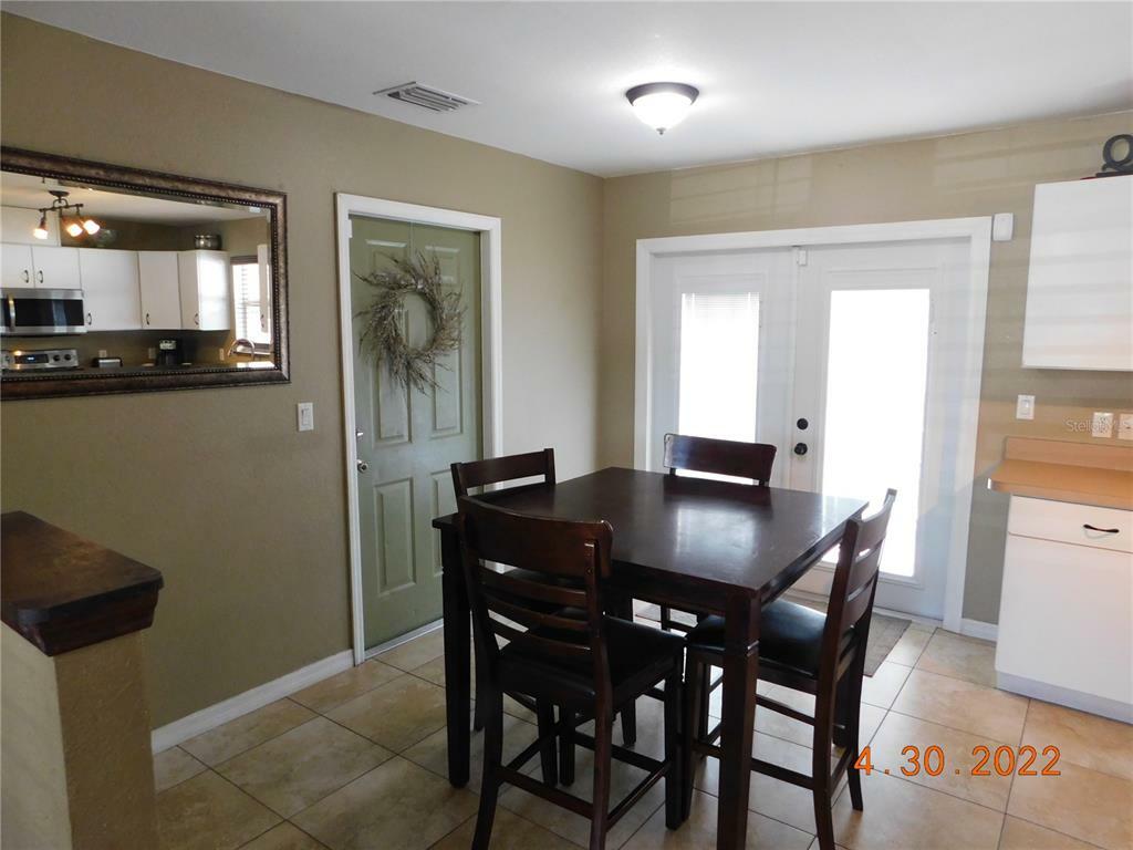 Property Photo:  2420 Linton Lane  FL 33952 