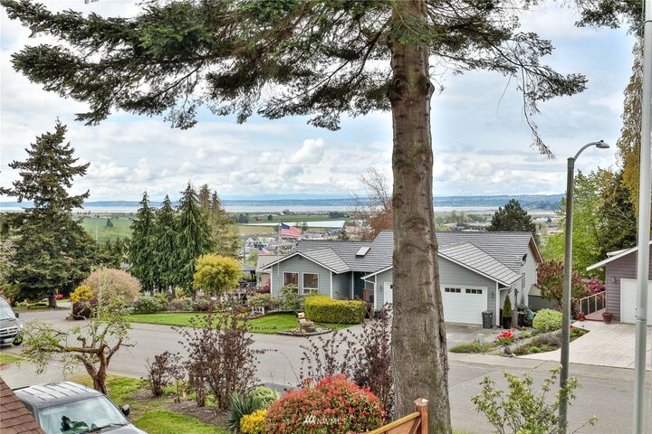 Property Photo:  27511 82nd Drive NW  WA 98292 