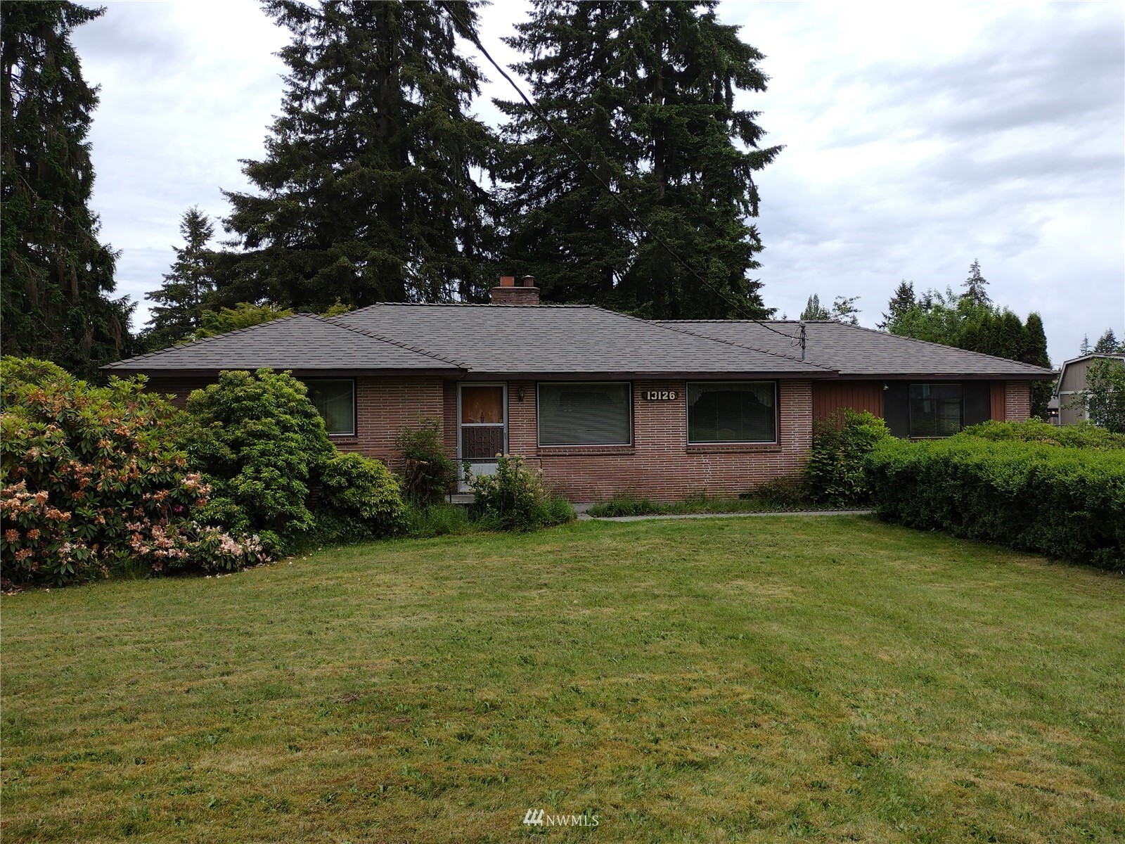 Property Photo: 13126 51st Avenue NE WA 98271