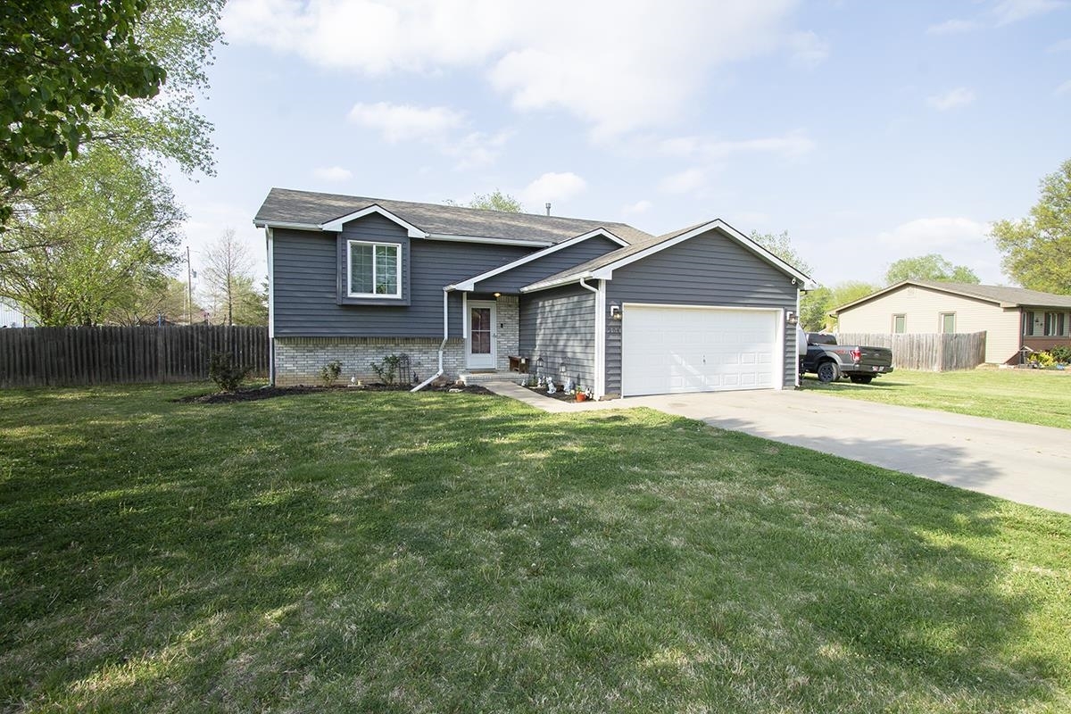 Property Photo: 204 E Young St KS 67133