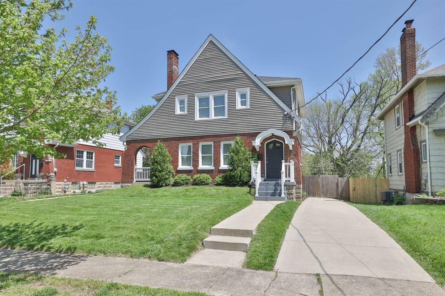 Property Photo: 6689 Iris Ave OH 45213