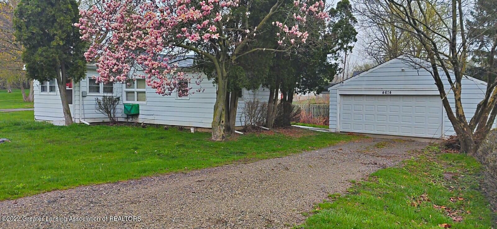 Property Photo: 4614 Eastlawn Drive MI 48910