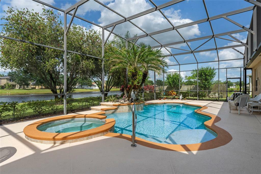 Property Photo: 2056 Cascades Cove Drive FL 32820