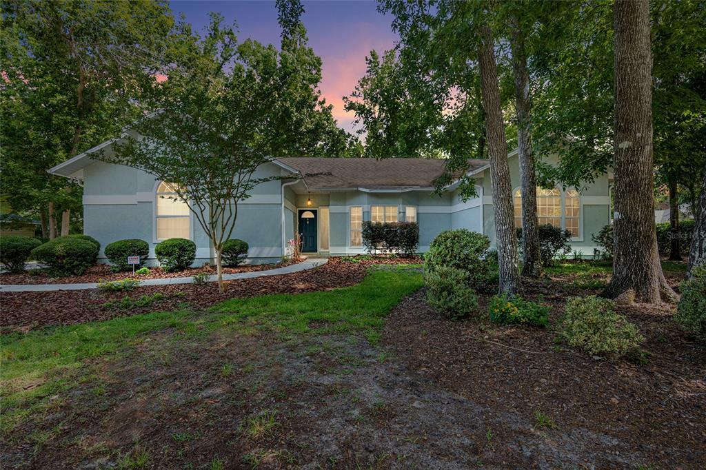 Property Photo:  5004 NW 75th Lane  FL 32653 