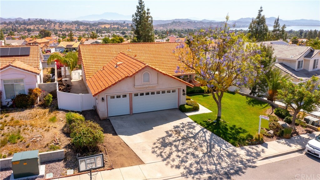 Property Photo:  15240 Windjammer Way  CA 92530 