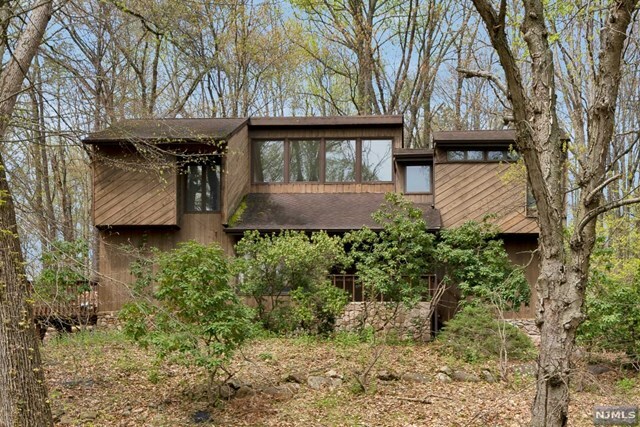 Property Photo:  35 Ketch Road  NJ 07960 