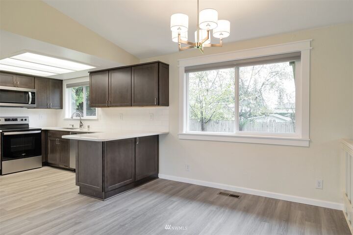 Property Photo:  322 158th Street SW  WA 98087 