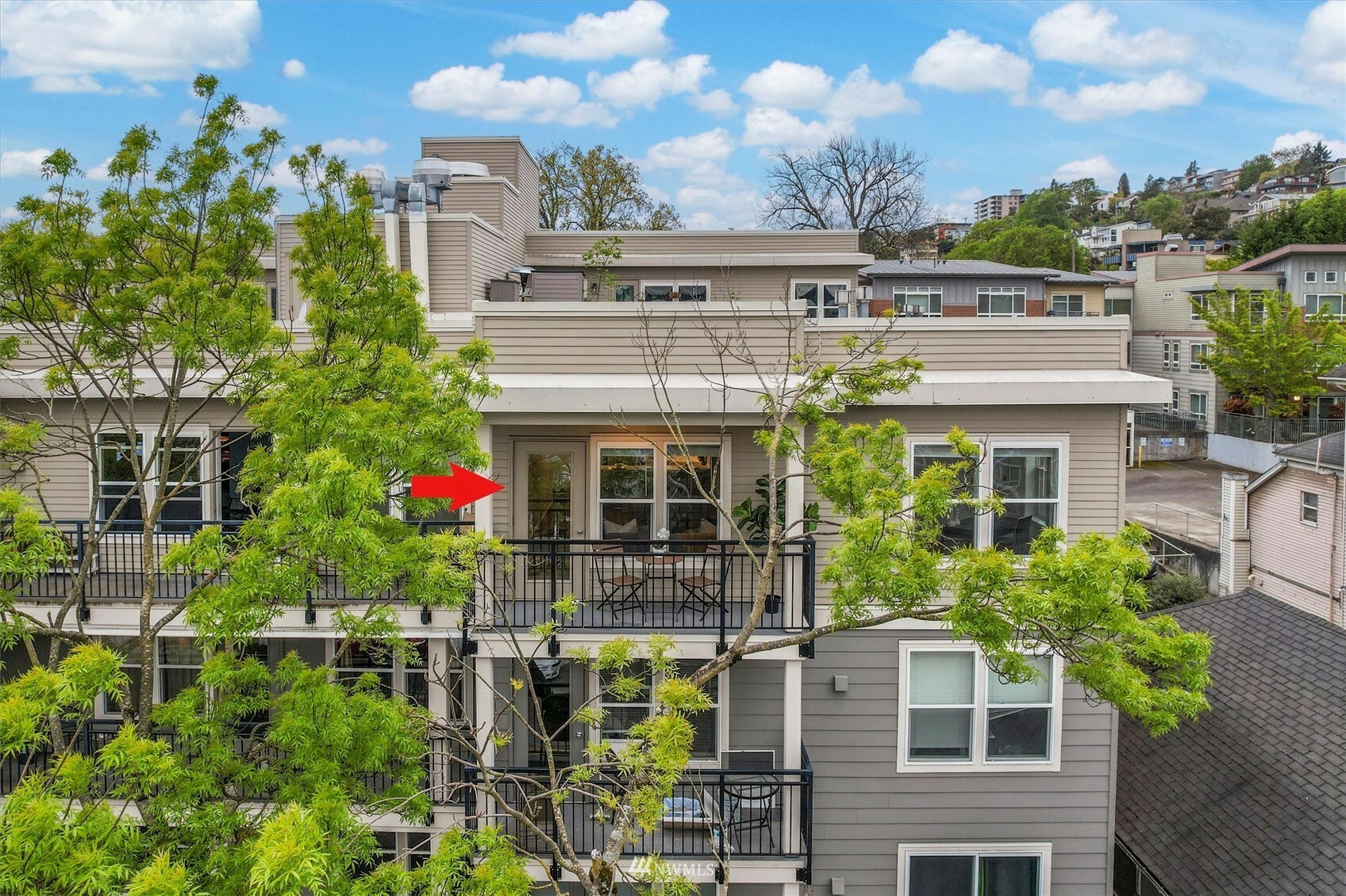 Property Photo: 420 Valley Street 402 WA 98109