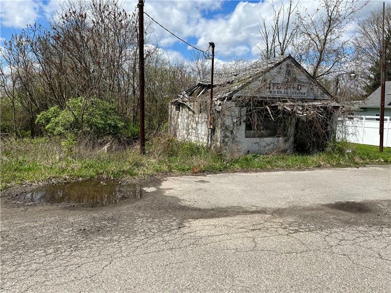 Property Photo:  4630 Williamsport Rd  PA 15063 