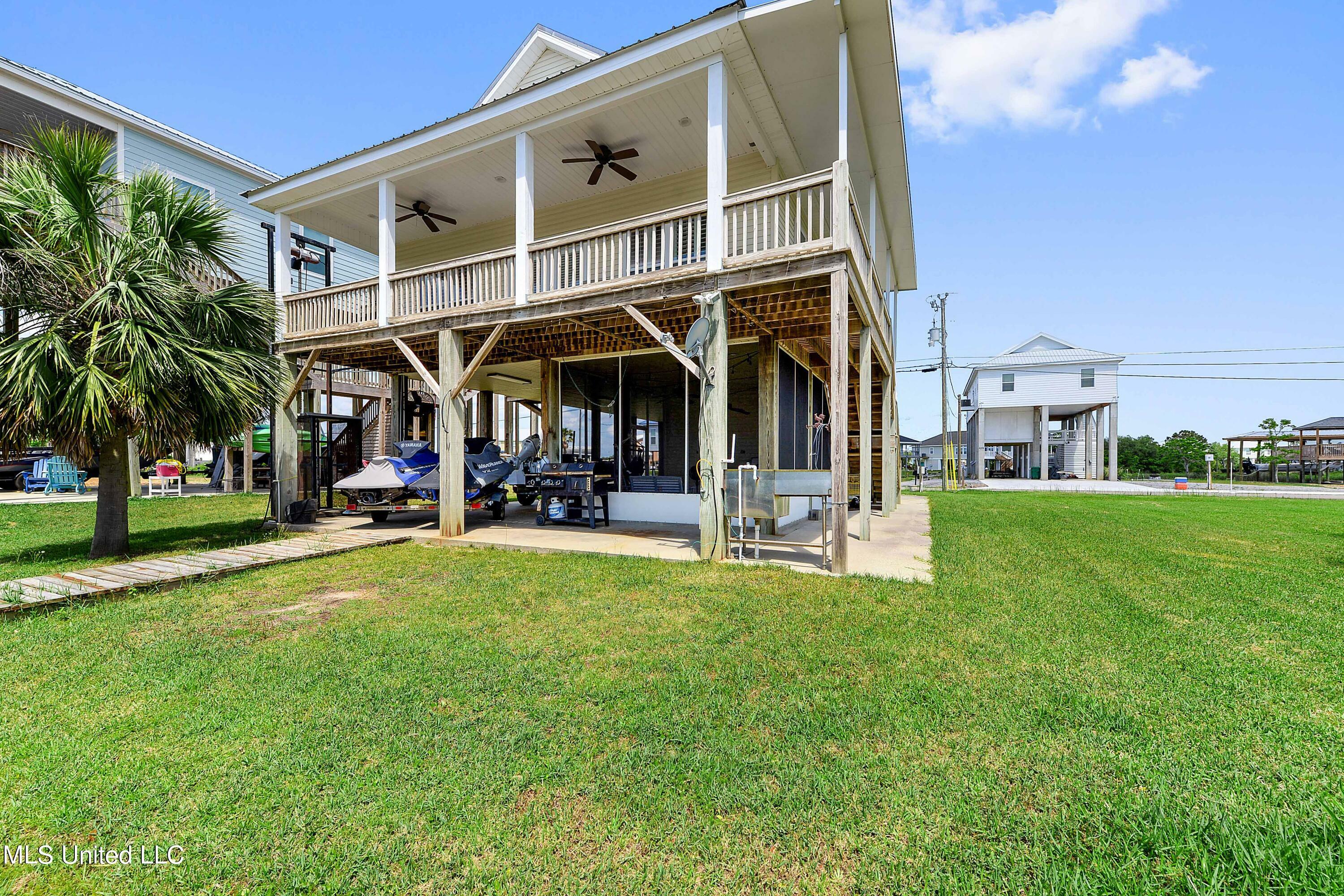 Property Photo: 4204 N Nassau Street MS 39520