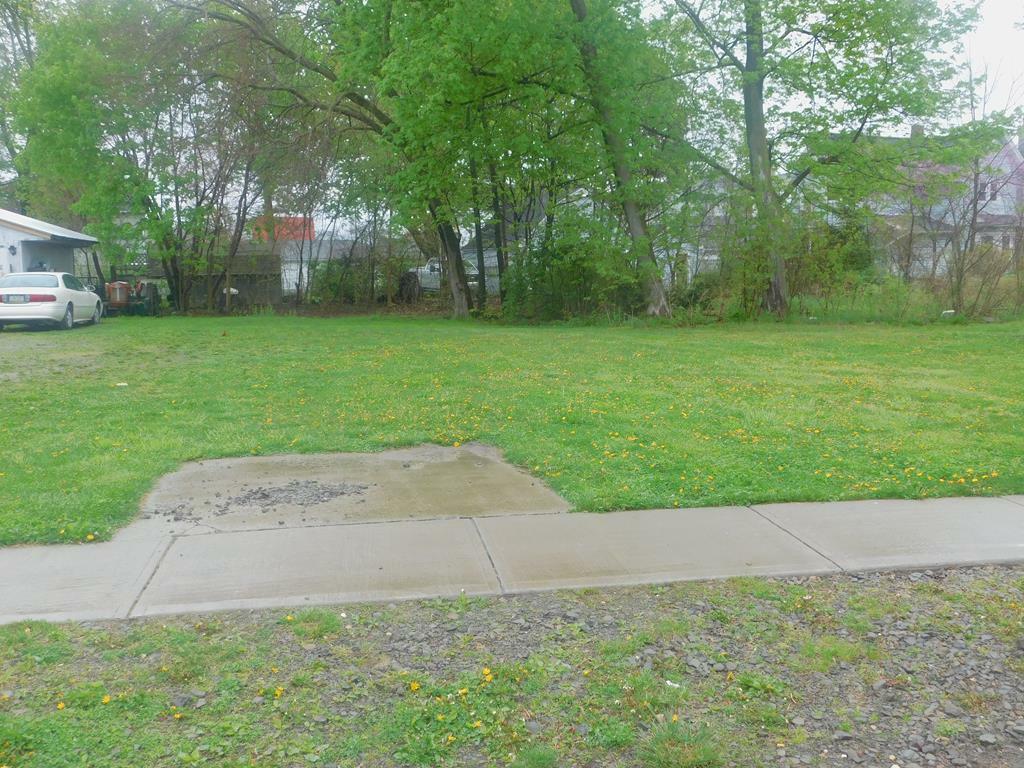 Property Photo:  104 Valor Street  PA 18840 