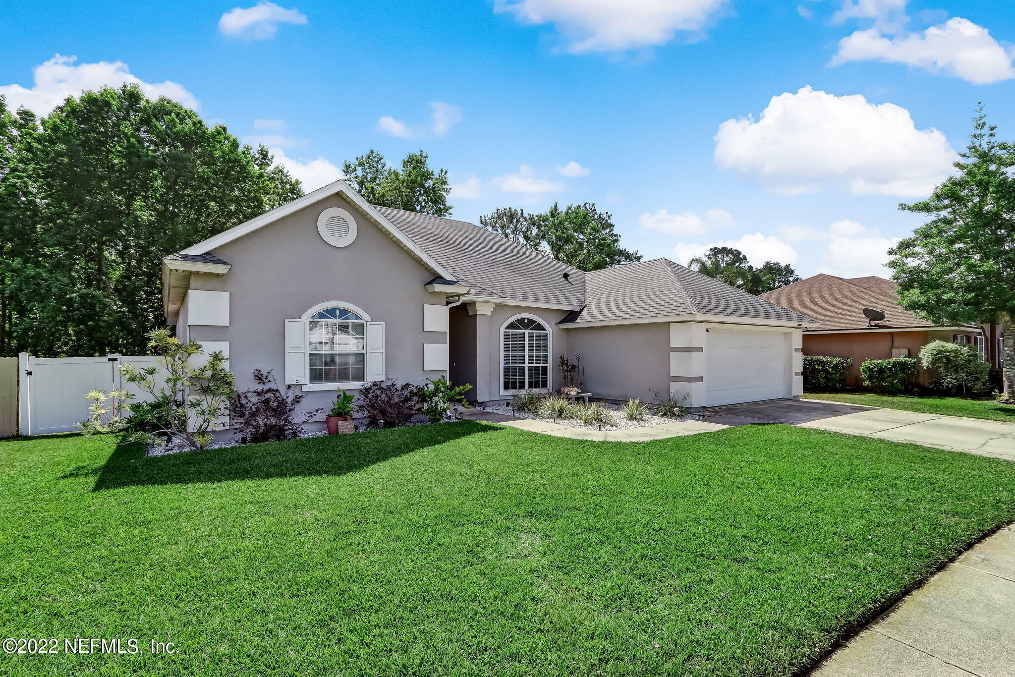 Property Photo:  1935 Hollington Drive  FL 32246 