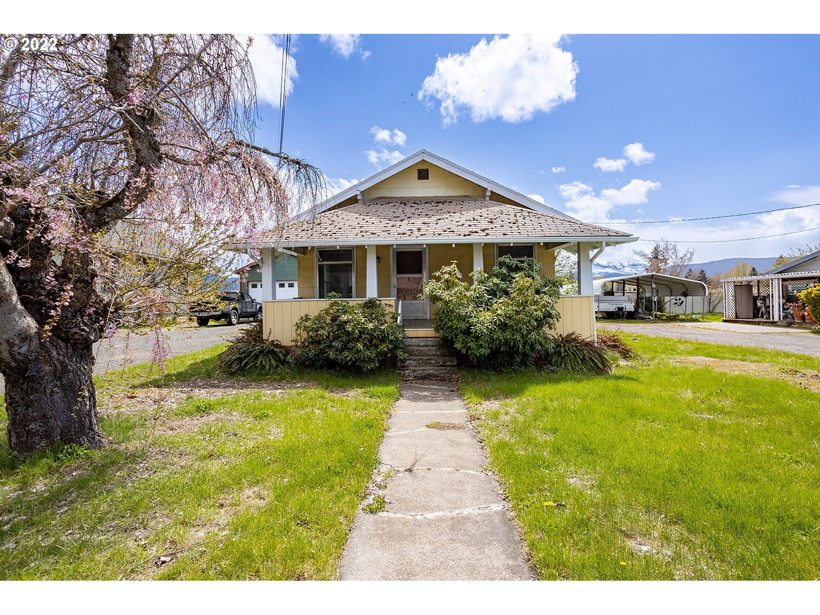 Property Photo:  4923 Baseline Dr  OR 97041 