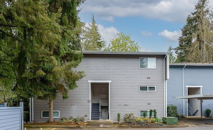 3045 127th Place SE E21  Bellevue WA 98005 photo