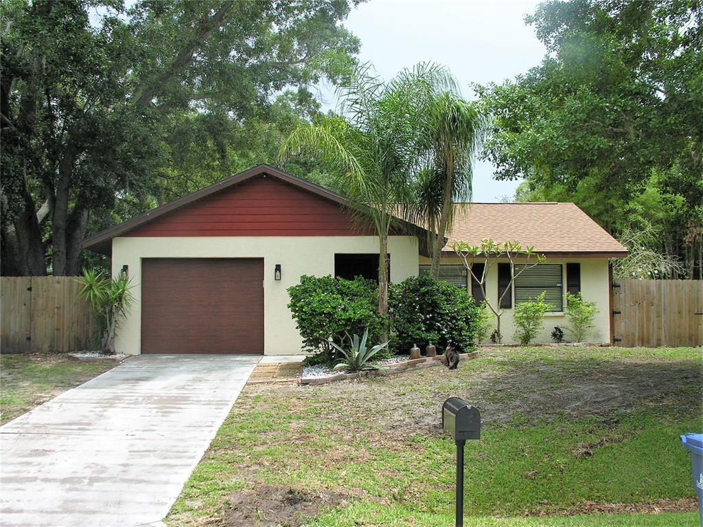 Property Photo:  5224 Foxcroft Court  FL 34232 