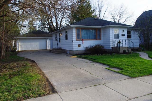 Property Photo:  711 W Cady St  WI 53094 