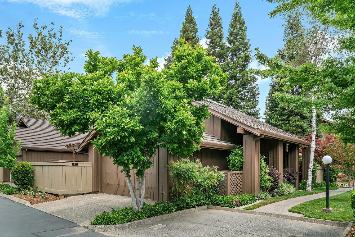 Property Photo:  1935 Discovery Village Lane  CA 95670 