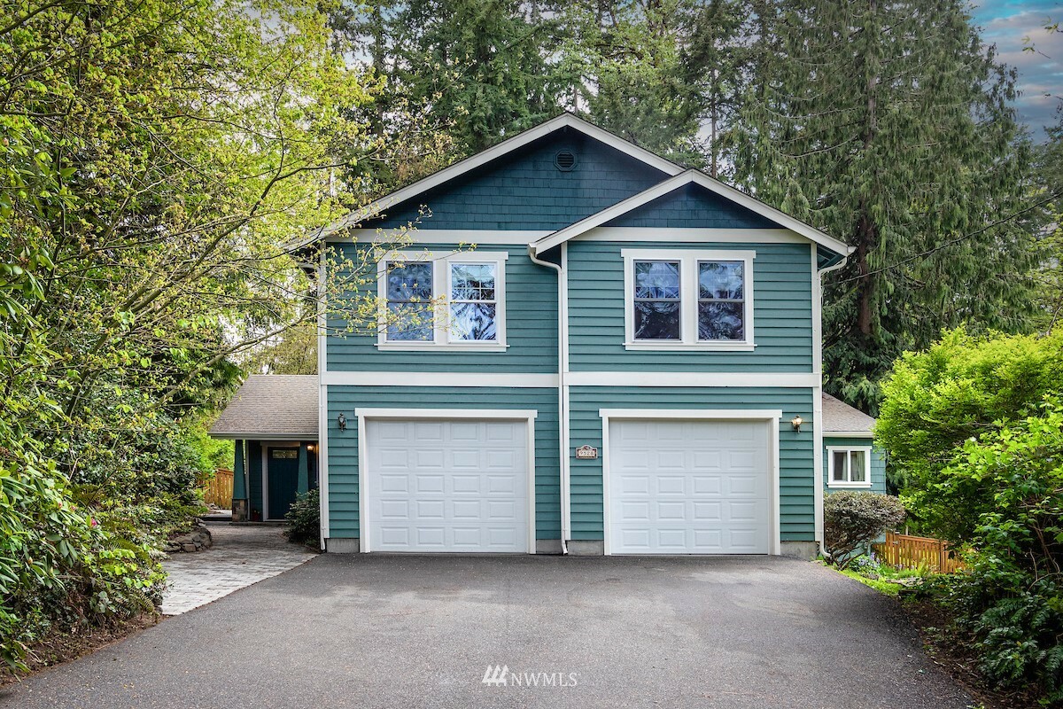 Property Photo:  9528 176th Street SE  WA 98296 