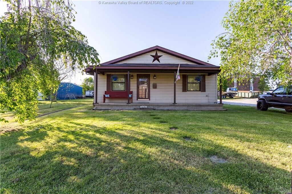Property Photo:  2642 Main Street  WV 25526 