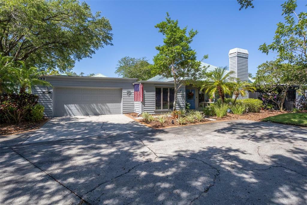 Property Photo: 10429 Longwood Drive FL 33777