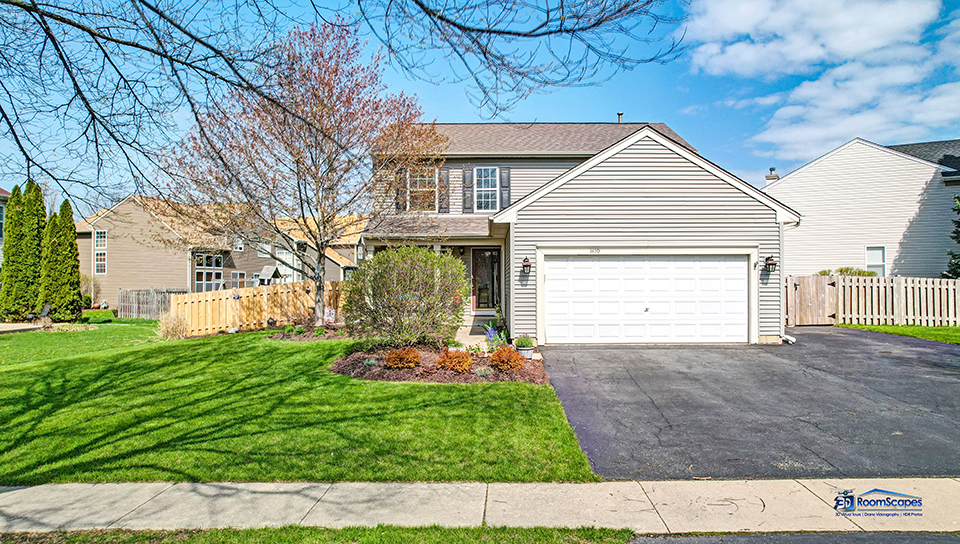 Property Photo: 1410 Mayfair Lane IL 60030