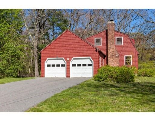 Property Photo: 24 Whippletree Rd MA 01824