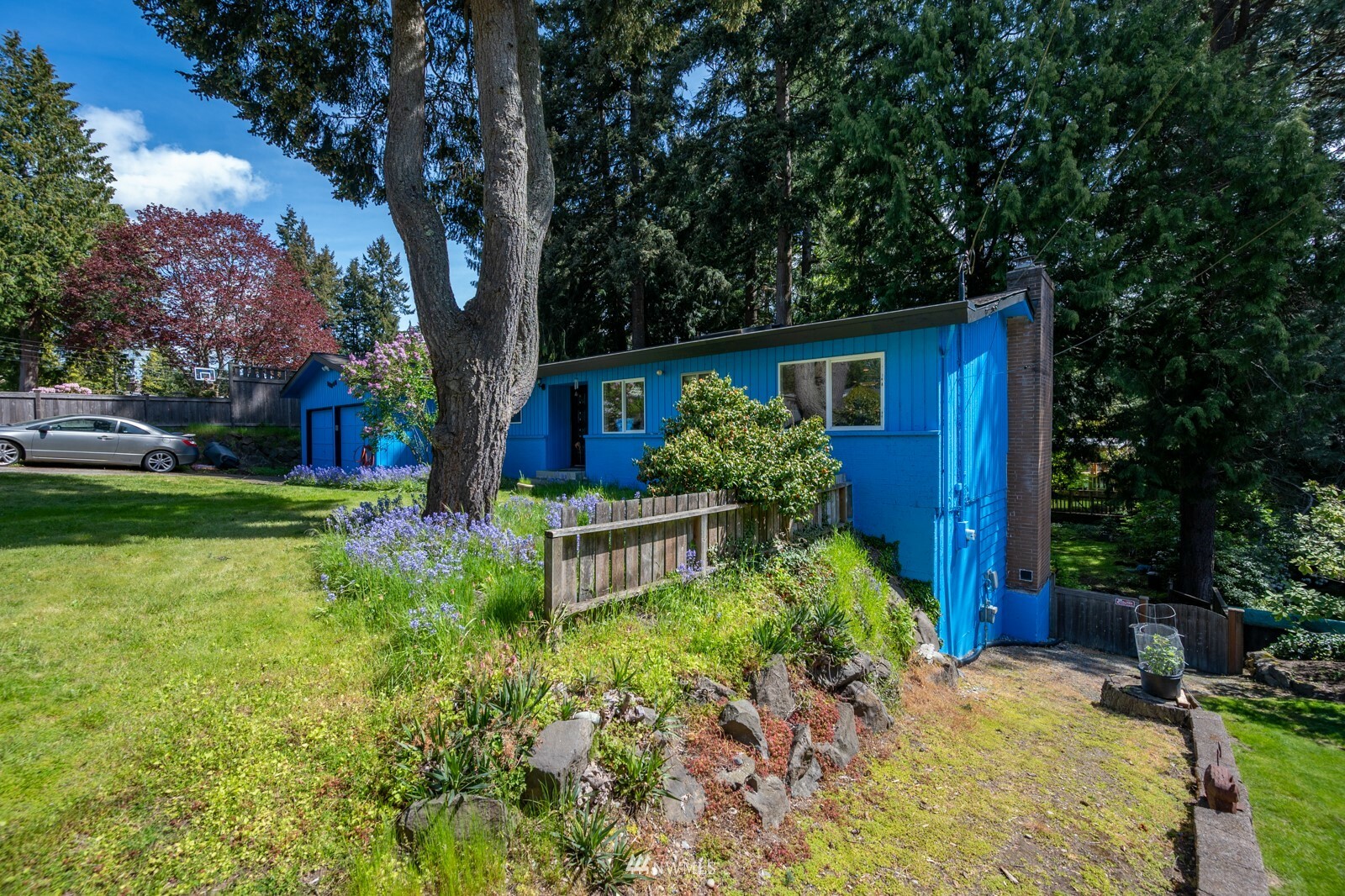 Property Photo:  19606 1st Avenue NW  WA 98177 