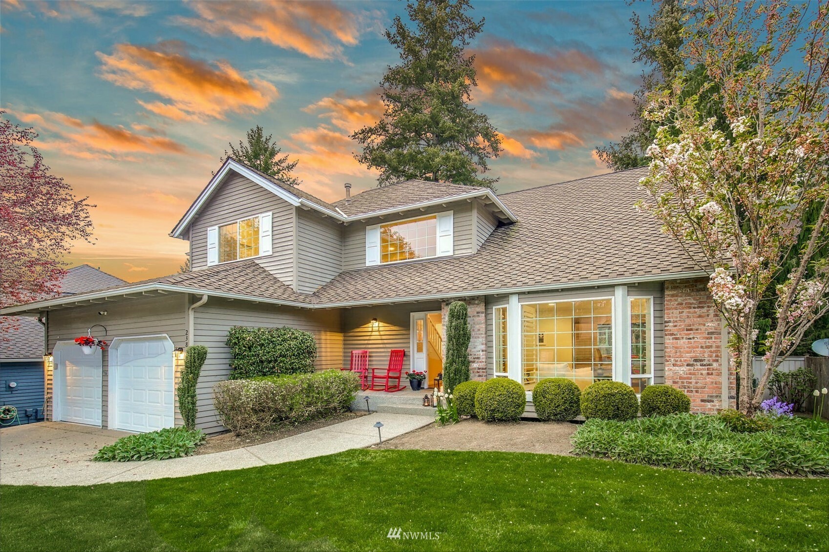 Property Photo: 23836 SE 41st Street WA 98029
