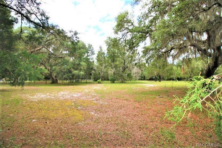 Property Photo:  4807 E Withlacoochee Trail  FL 34434 