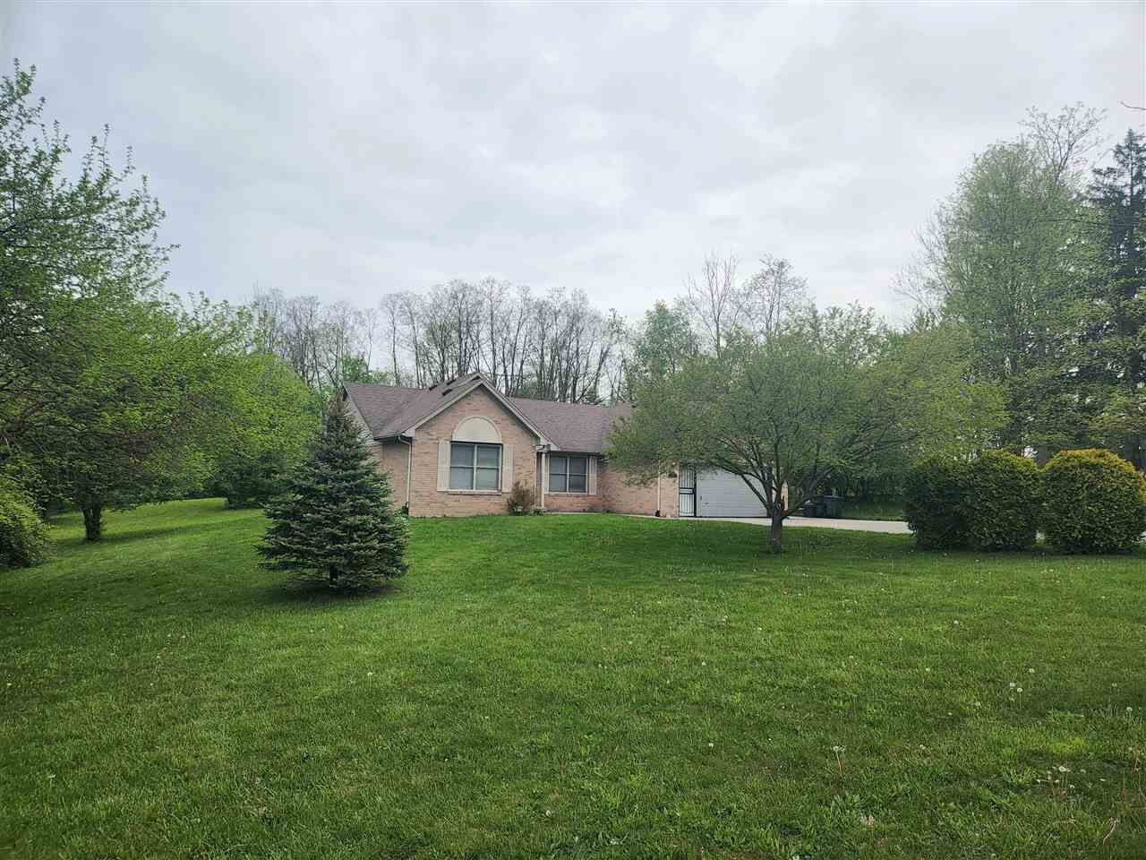 Property Photo:  902 Locust Drive  IN 47374 