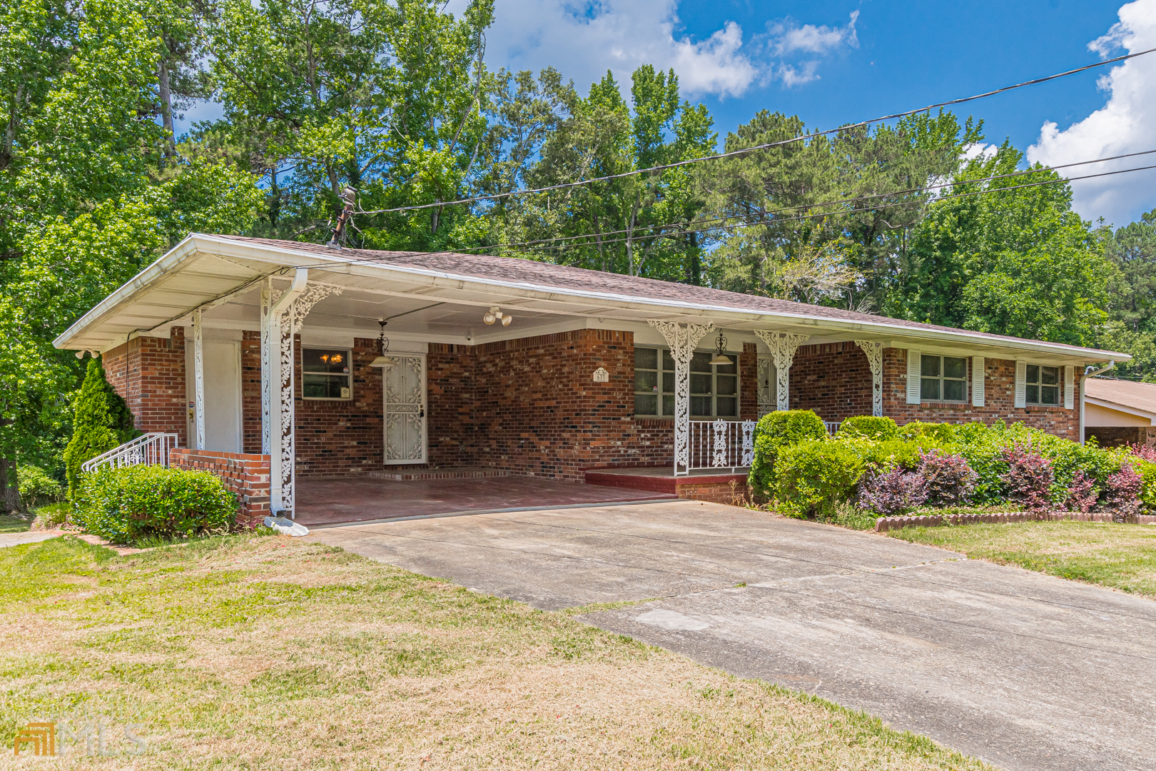 Property Photo:  633 Handley Avenue SW  GA 30310 