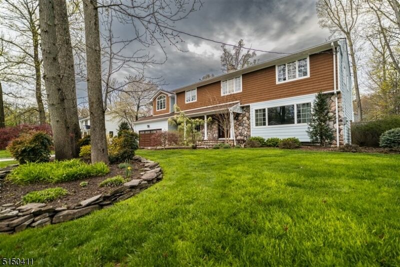 Property Photo:  14 Normandy Dr  NJ 07090 