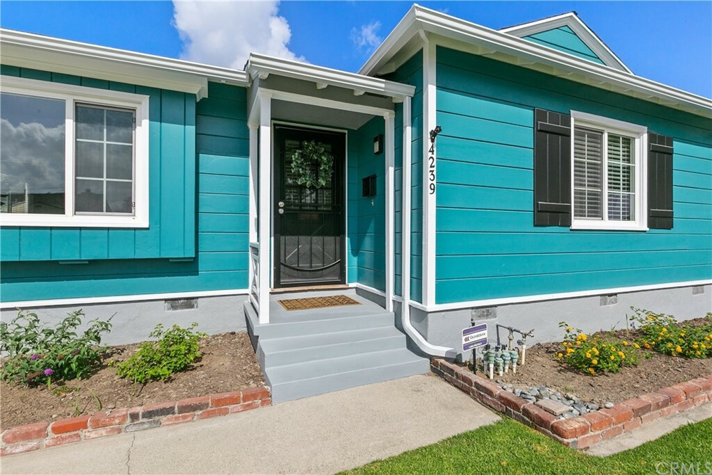 Property Photo: 4239 Monogram Avenue CA 90713