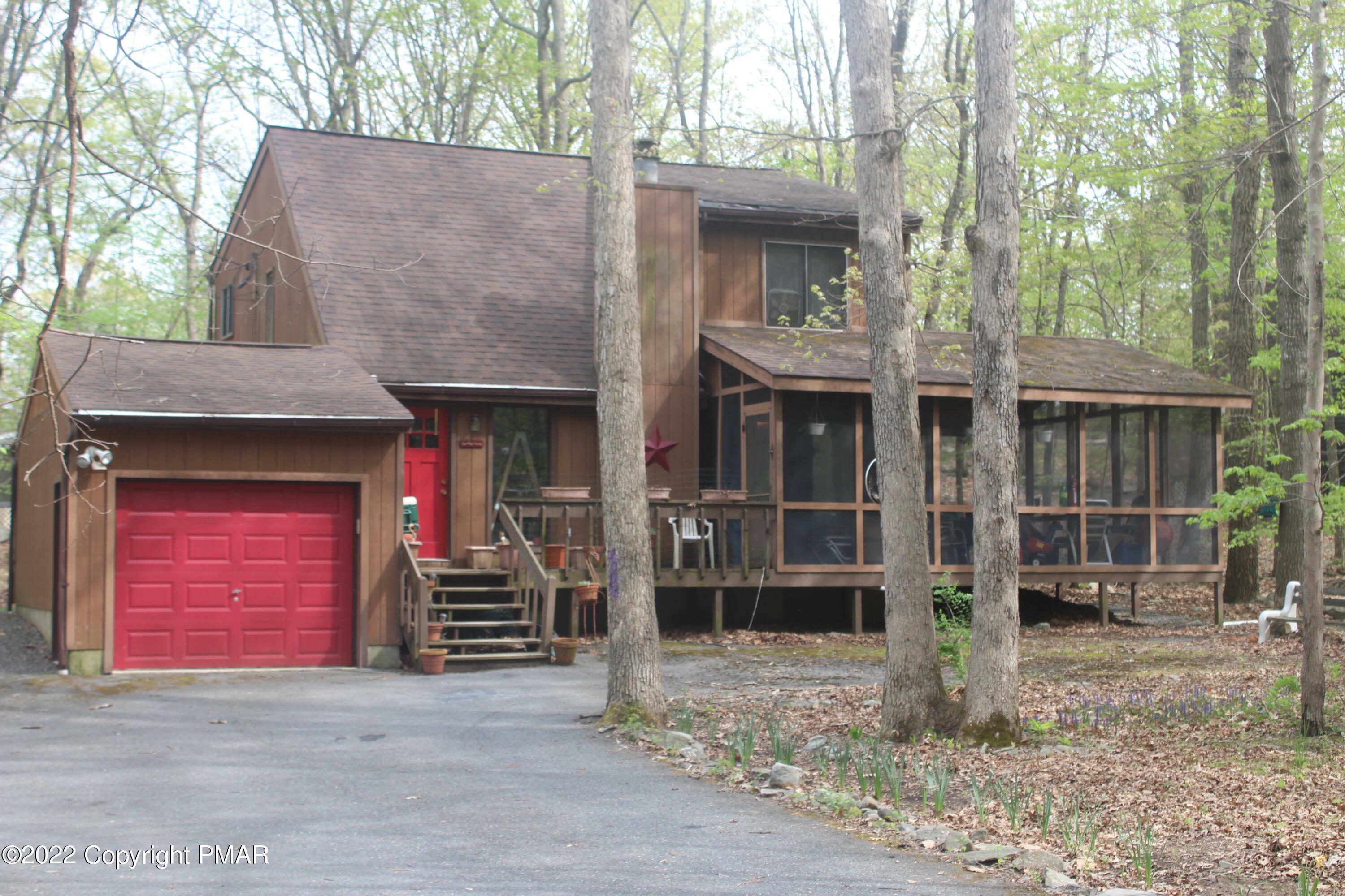 Property Photo:  161 Saunders Dr  PA 18324 