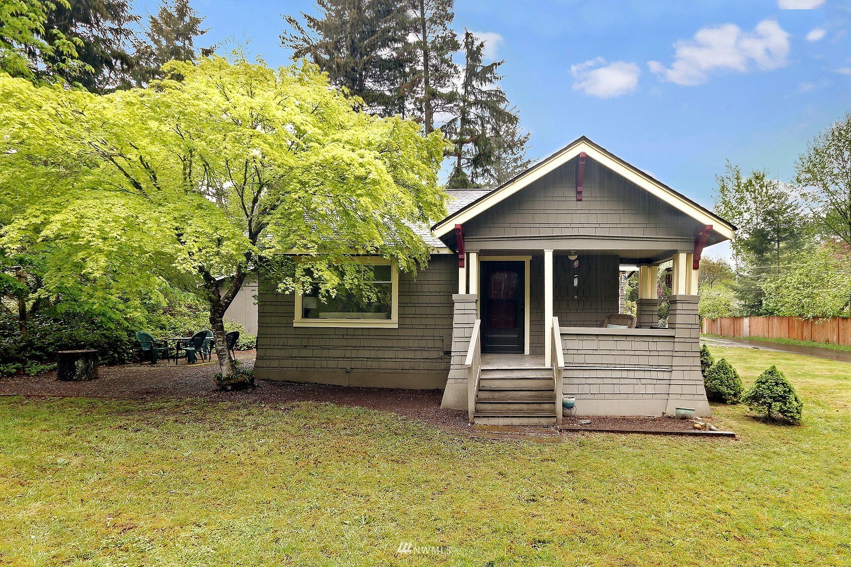 Property Photo:  3330 NE 178th Street  WA 98155 