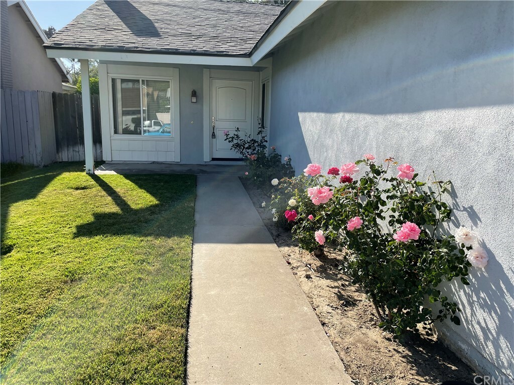 Property Photo:  21125 Larchmont Drive  CA 92630 