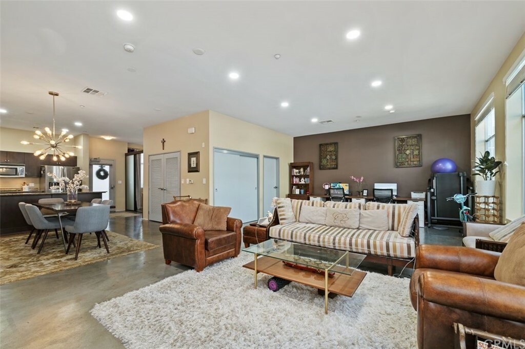 Property Photo:  435 W Center Street Promenade 223  CA 92805 