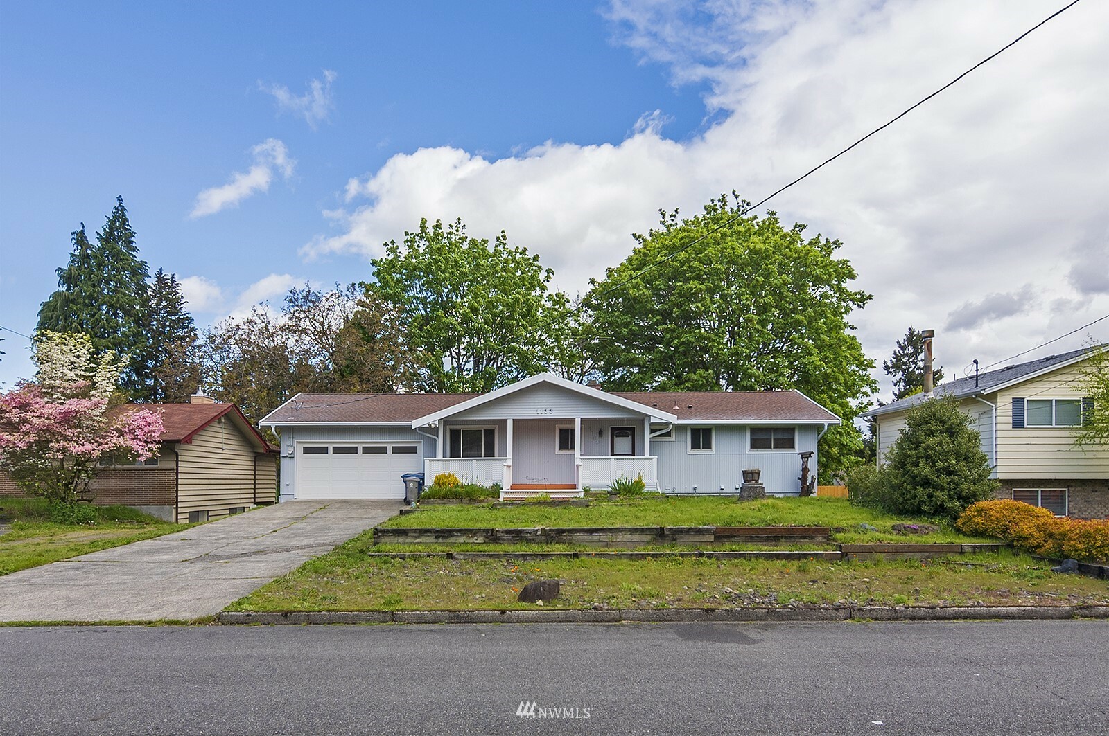 Property Photo:  1133 E Laurel Street  WA 98030 