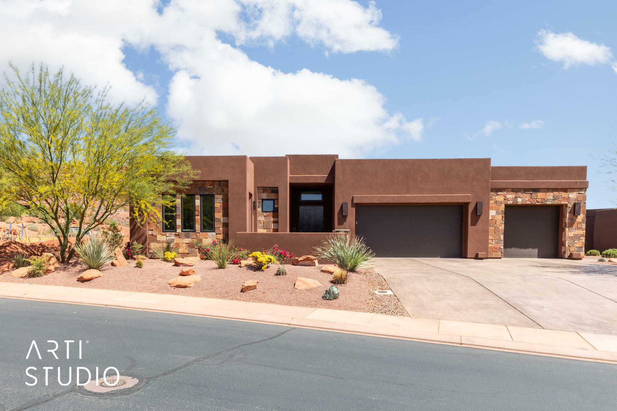 Property Photo: 2331 W Entrada Trail 92 UT 84770