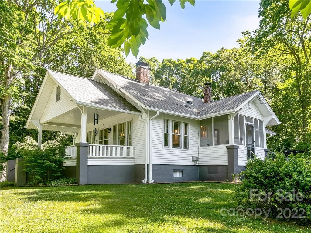 Property Photo: 45 Trinity Chapel Road NC 28805