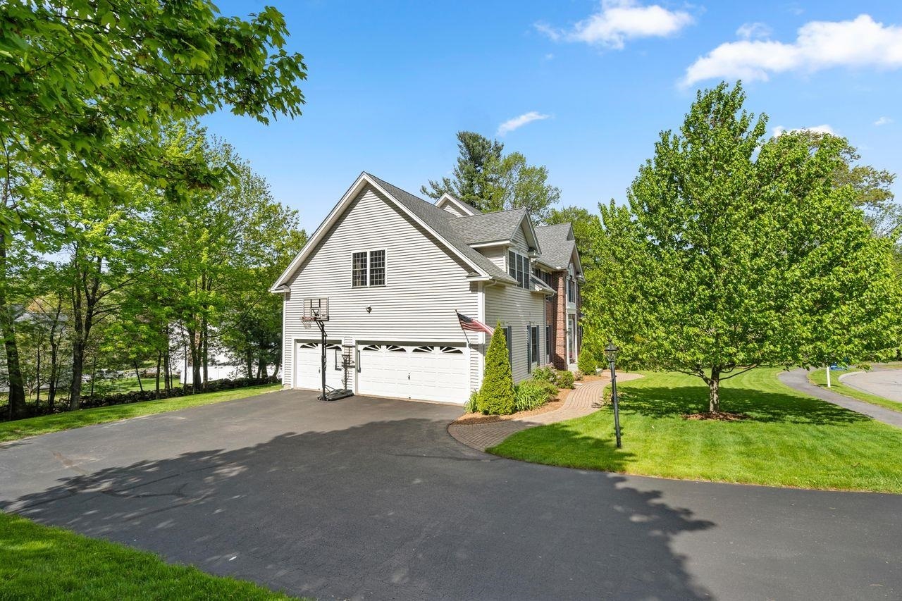 Property Photo:  25 Rosecliff Drive  NH 03062 