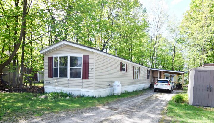 Property Photo: 13 Franklin Street NH 03251