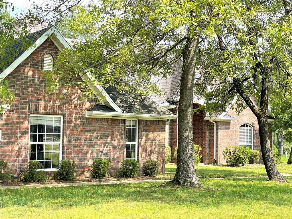 Property Photo:  664 Doe Drive  AR 72762 