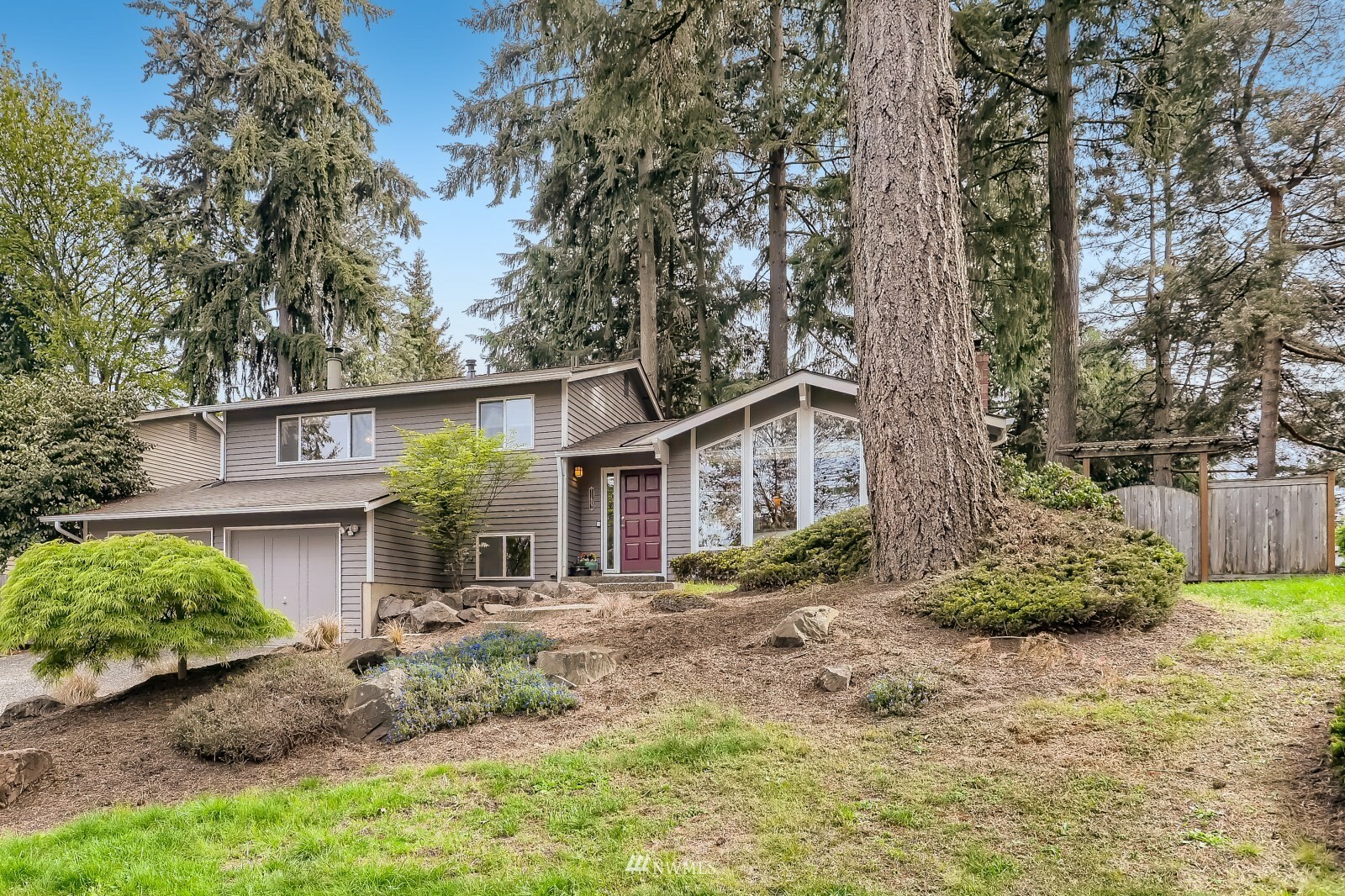 Property Photo:  11607 NE 102nd Place  WA 98033 