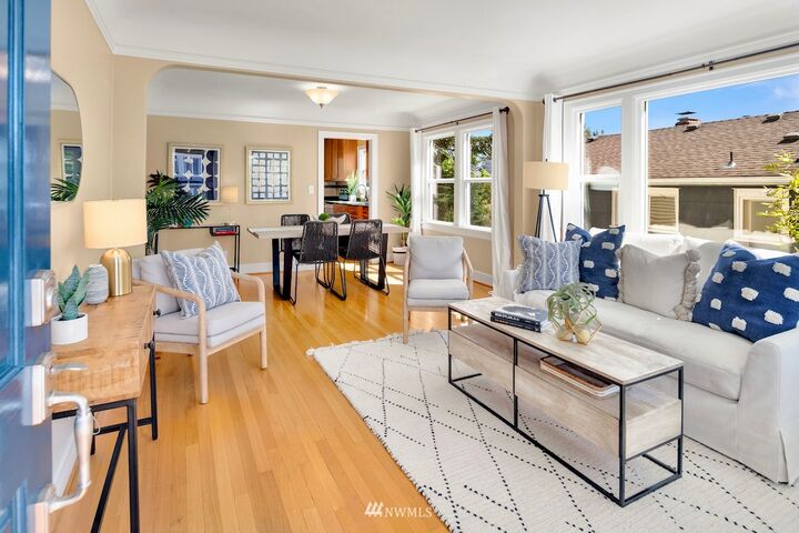 Property Photo:  724 N 102nd Street  WA 98133 