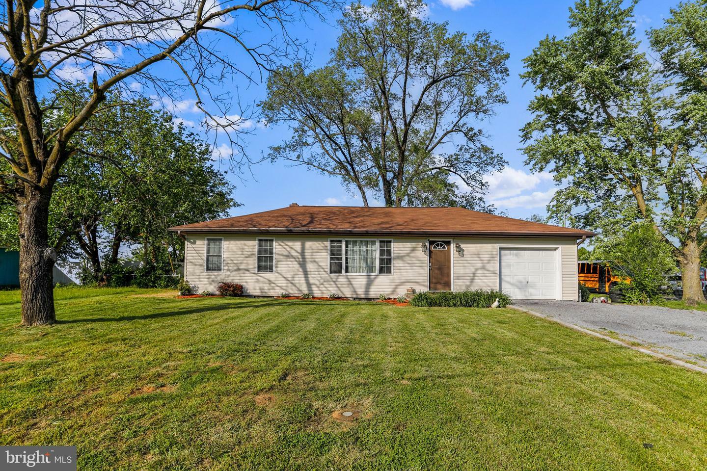 Property Photo: 167 Orchard Avenue WV 25401