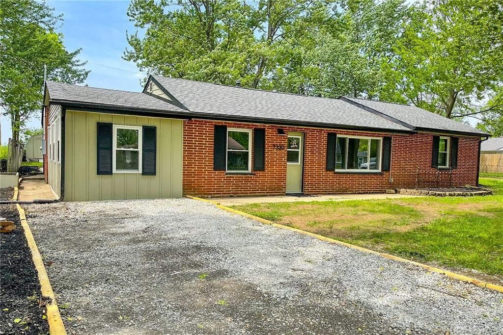 Property Photo: 7320 Meadow Drive OH 45371